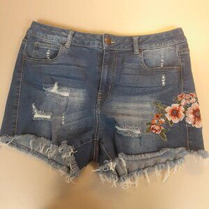 Wax Jean Size Large Embroidered Floral Hi-Rise Stretch Distressed Denim Shorts